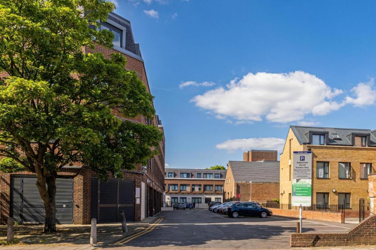 Gogh Apartment, - Fast Wifi, Gym & Free Parking Bedford