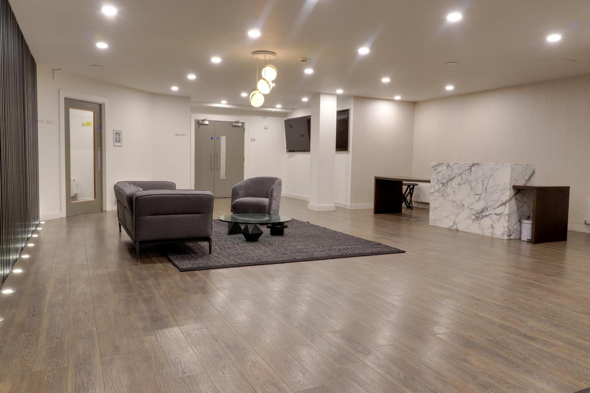 Gogh Apartment, - Fast Wifi, Gym & Free Parking Apartment *