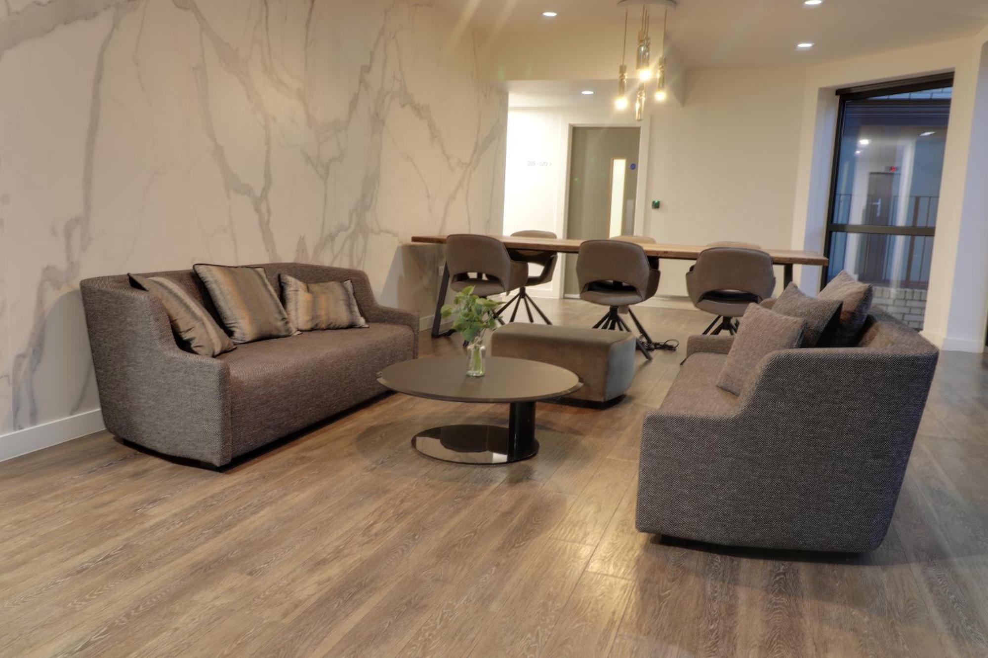 Gogh Apartment, - Fast Wifi, Gym & Free Parking Apartment Bedford